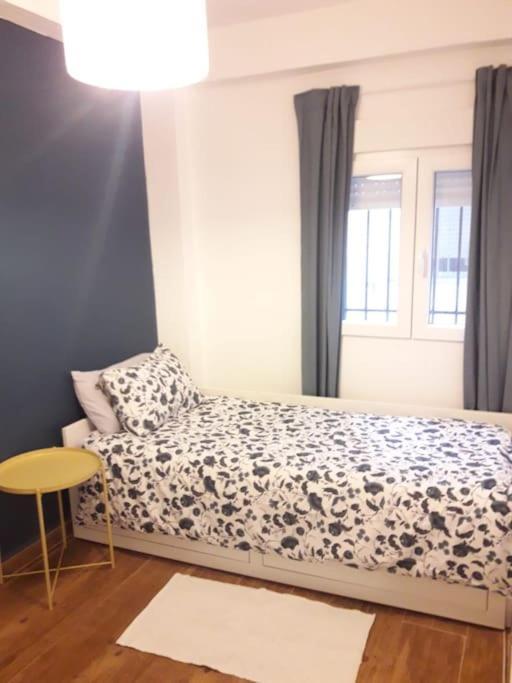 Piso Reformado 3 Habitaciones Sevilla Eksteriør billede